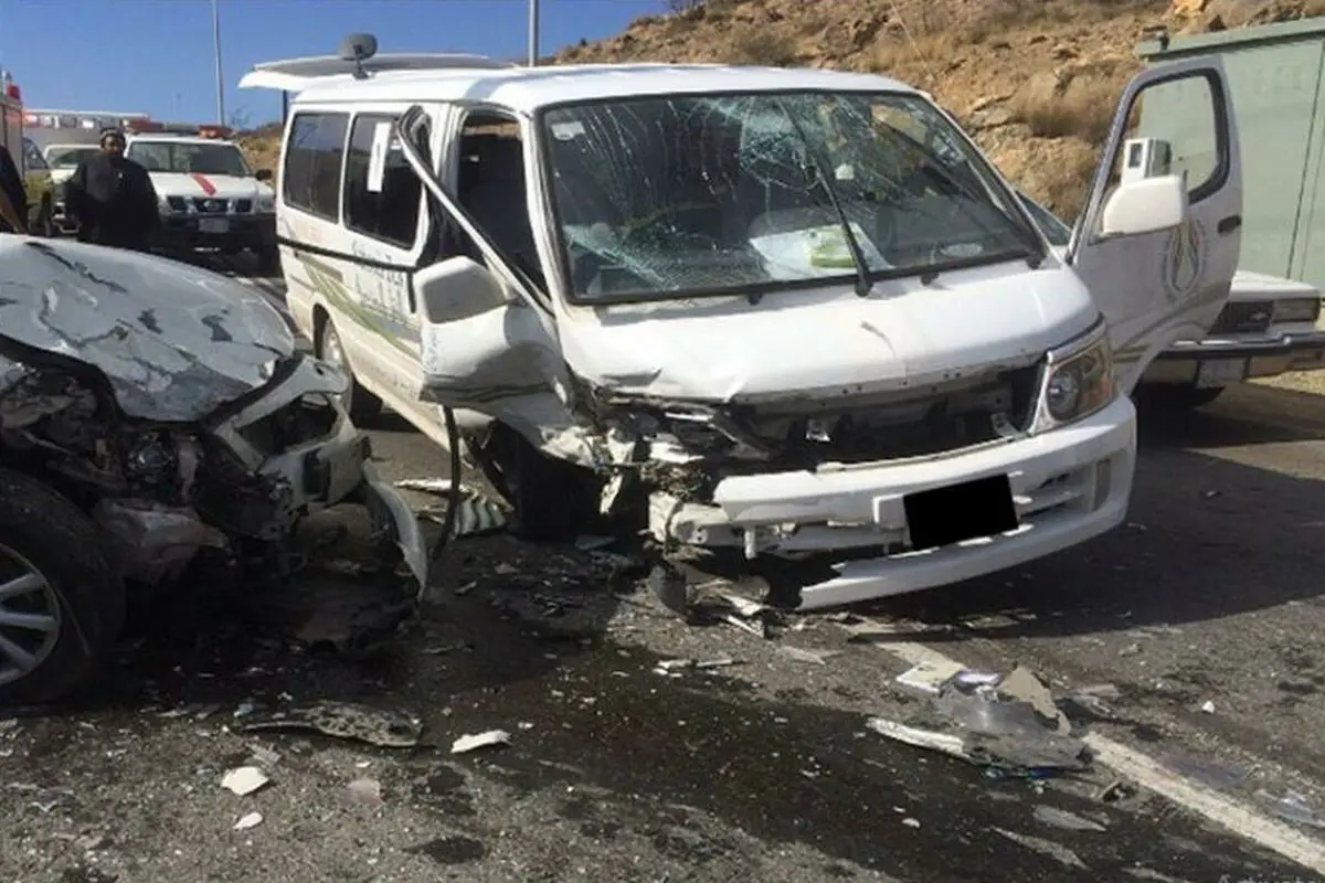 واژگونی خودرو ون در عراق؛ ۱۲ زائر مصدوم شدند