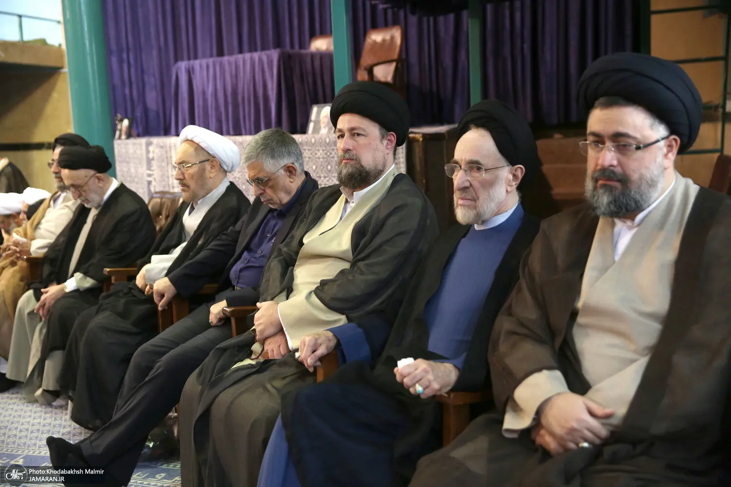 تصاویر؛ اقامه نماز بر پیکر جماعتی توسط سید محمد خاتمی