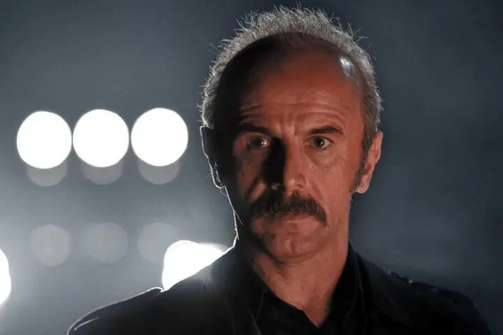 این فیلم را همه مردم می‌توانند ببیند جز در شهر قم! 