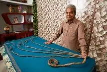 صاحب رکورد طولانی‌ترین ناخن‌های یک دست در جهان