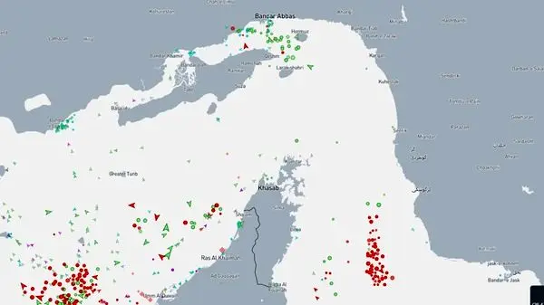 تنگه هرمز به روی همه بسته است، به جز ایرانی‌ها