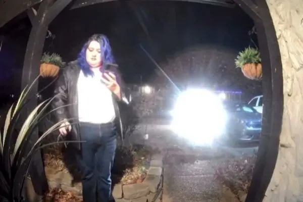 آلوده کردن غذا پیش از تحویل آن به سفارش دهنده 