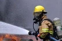 آتش‌سوزی ‌یک واحد مسکونی در بندرعباس/ مردم نگران نباشند
