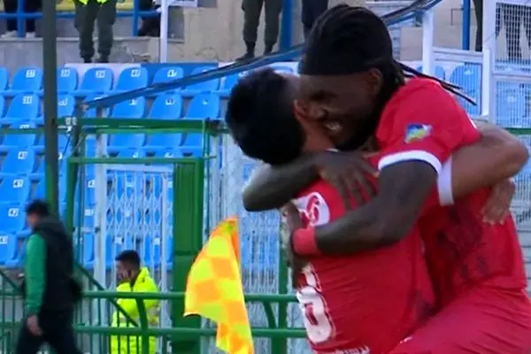 ببینید؛ گل اول پرسپولیس به آلومینیوم توسط بیفوما دقیقه 3