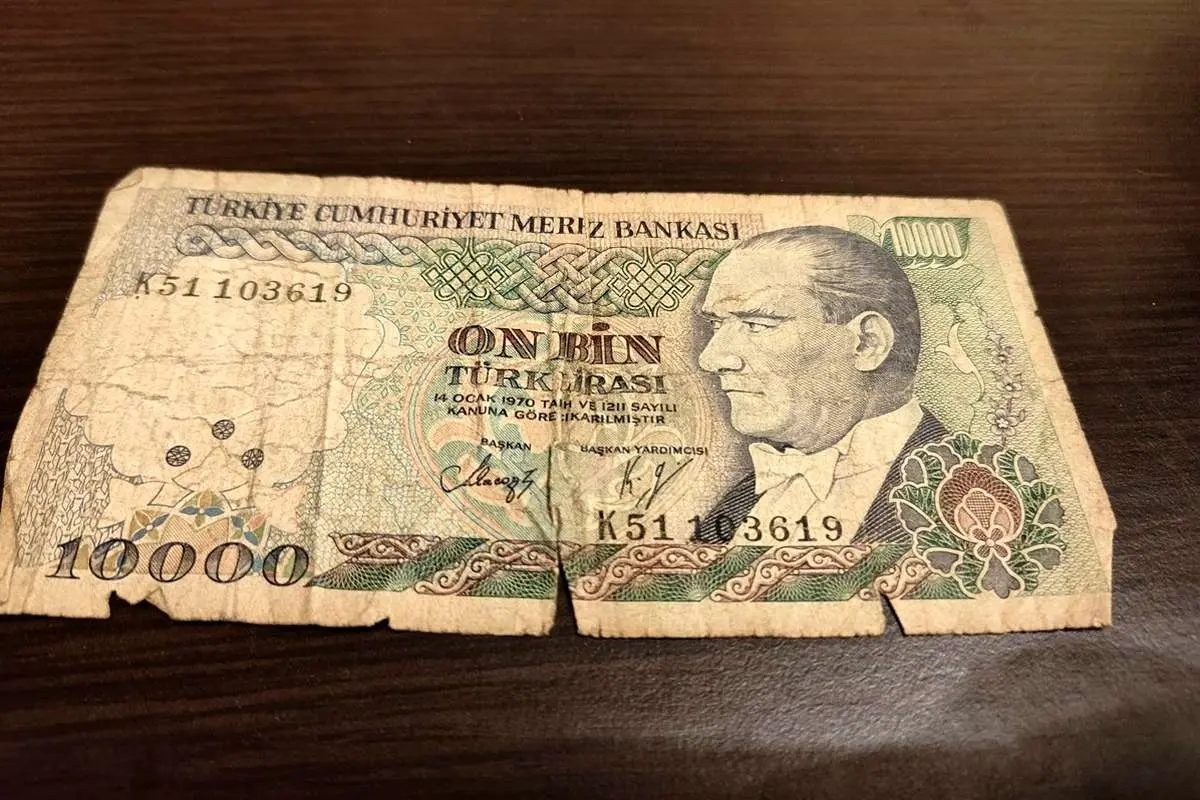 قیمت لیر ترکیه امروز چهارشنبه 12 آذر ۱۴۰۴