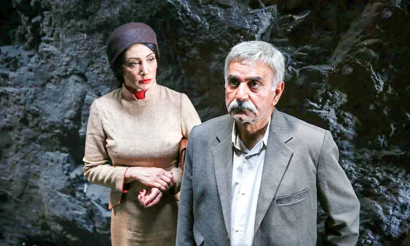 فیلم سینمایی بی همه چیز