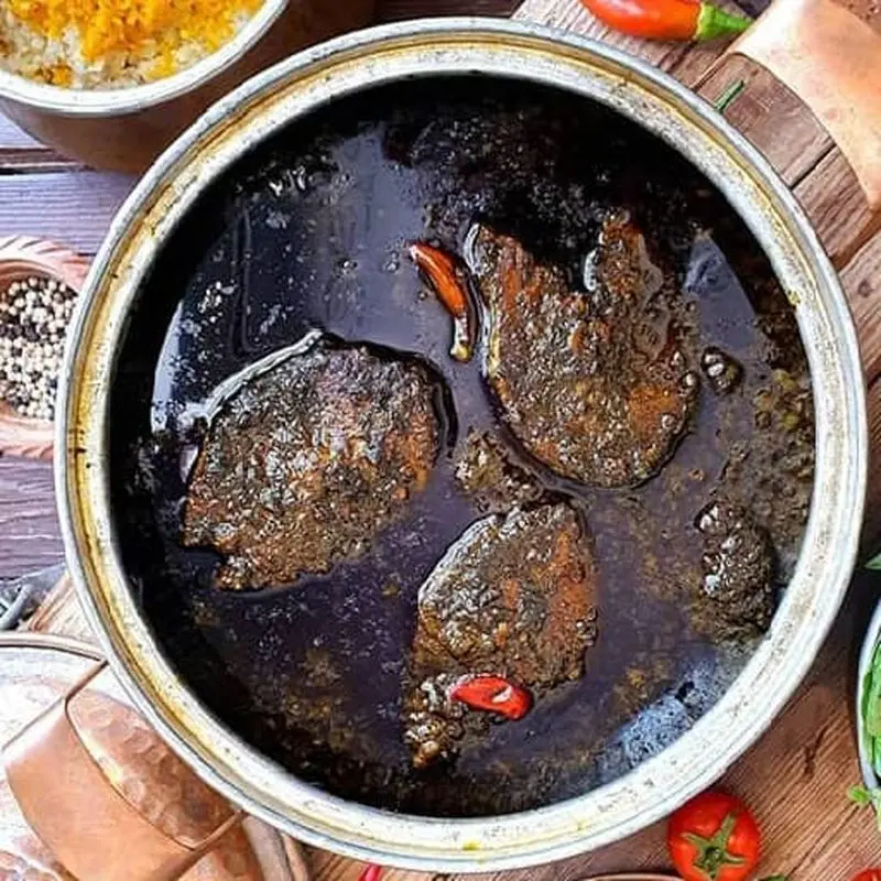 طرز تهیه خورش مرغ و جعفری؛ طعم خاص و خوشمزه 2