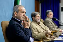 خوش و بش پزشکیان با برادرِ محسن رضایی در یک جلسه