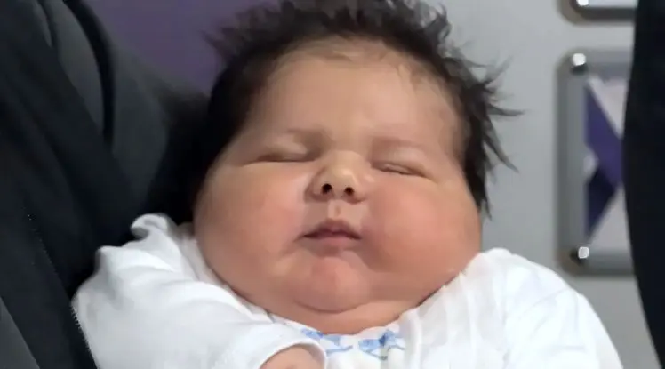 ببینید؛ «علی» سنگین‌ترین نوزاد جهان لقب گرفت