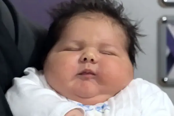 ببینید؛ «علی» سنگین‌ترین نوزاد جهان لقب گرفت
