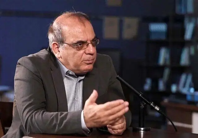 عباس عبدی: امروز حاکمیت نمی‌تواند تصمیمات بزرگی مثل پذیرش قطعنامه ۵۹۸ بگیرد