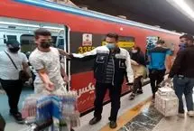 اتباع دستفروش از مترو طرد می‏‌شوند