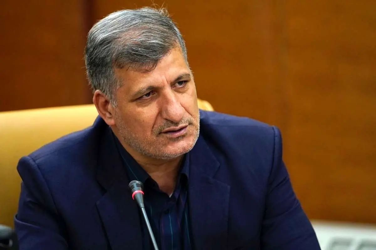 گلایه نماینده مجلس از پیامکهای توهین آمیز؛ میخواهند قالیباف رئیسمجلس نباشد