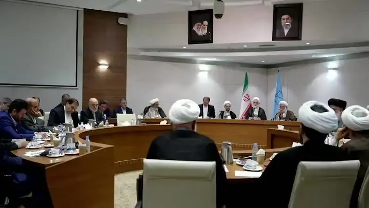 اژه ای: کسانیکه منافعاشان به خطر افتاده ساکت نمی‌نشینند