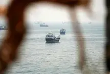 تنگه هرمز همچنان مسدود است؟