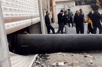 برخورد بوستر موشک به یک واحد مسکونی در دورود