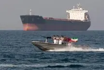 معاون سپاه: تنگه هرمز باز نیست