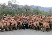 قدرت‌نمایی نخبه‌ترین نیروهای ارتش کره شمالی مقابل کیم