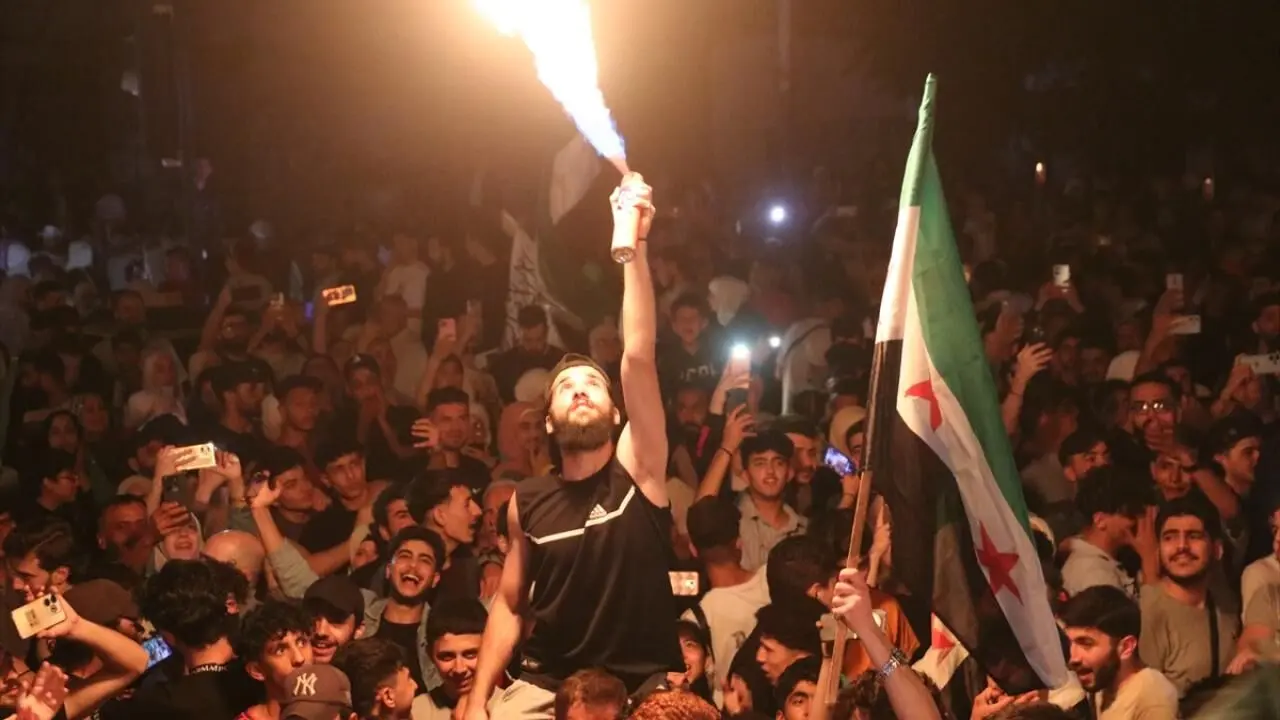 تصاویر؛ دمشق در جشن لغو تحریم‌ها؛ خیابان‌ها لبریز از شادی