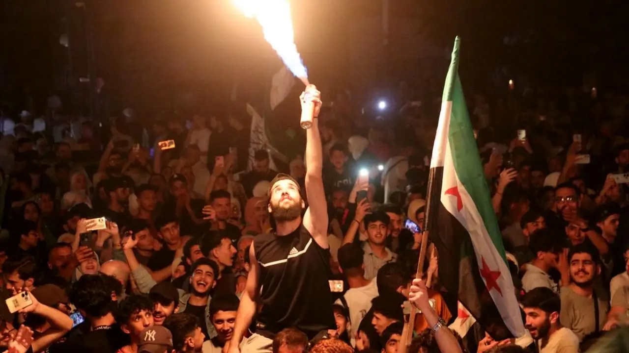 تصاویر؛ دمشق در جشن لغو تحریم‌ها؛ خیابان‌ها لبریز از شادی