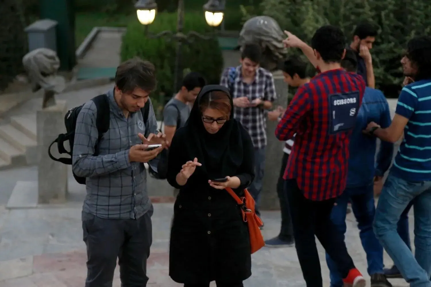 موافقان استمرار محدودیت اینترنت در نظرسنجی‌ها زیر ۹ درصد هستند