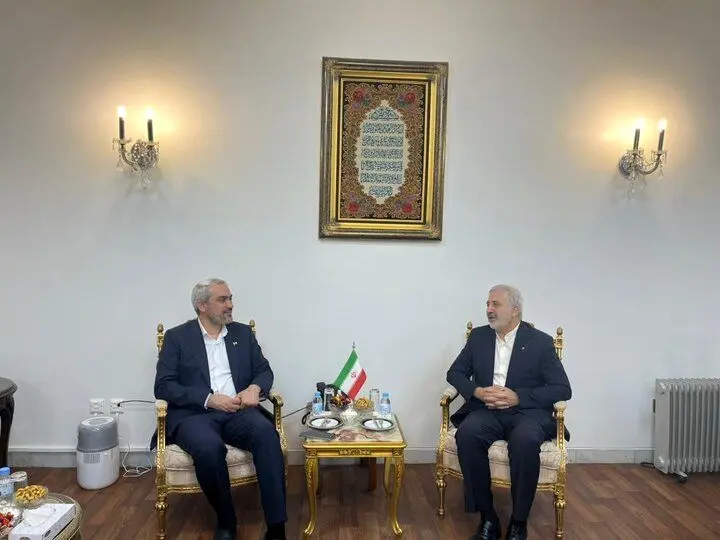 وزیر اقتصاد وارد عربستان شد