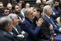 تصاویر؛ حضور رئیس‌جمهور در مراسم ختم خانواده سقاب اصفهانی