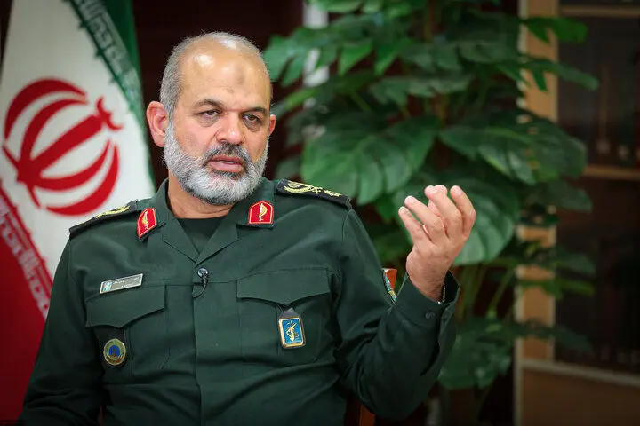 سردار وحیدی: دشمنان بارها و بارها محاسبات خود را مرور کنند