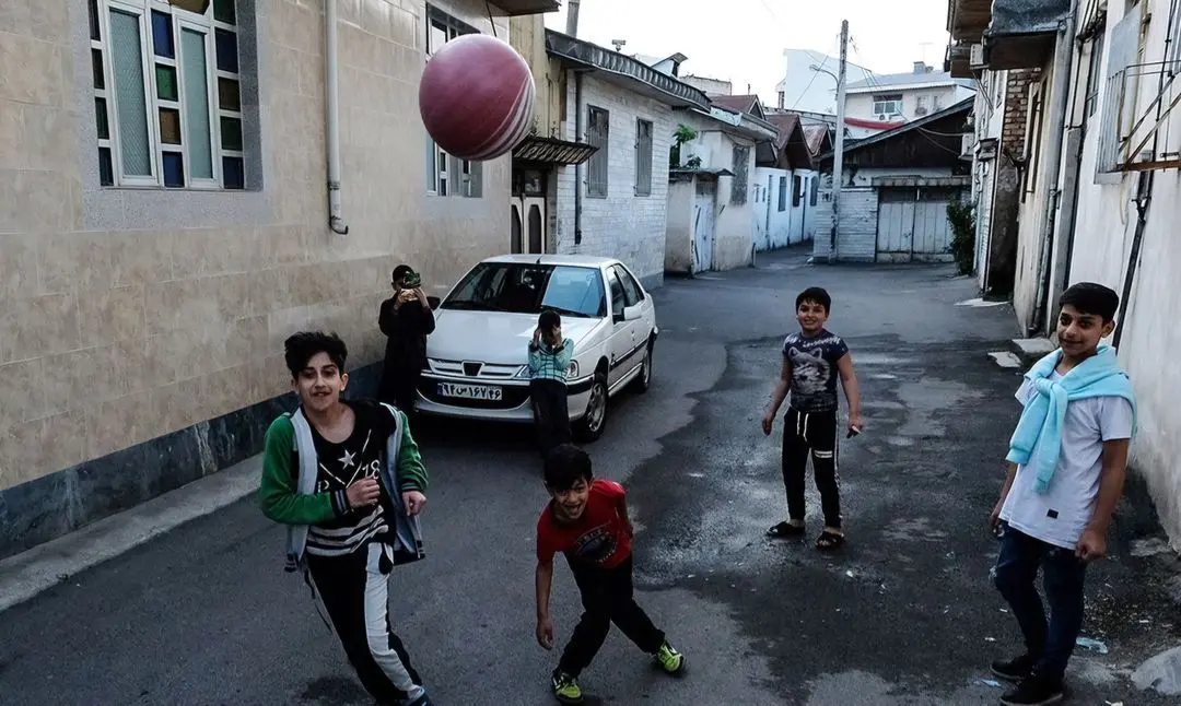 کوچه‌ها را پس بگیریم!

