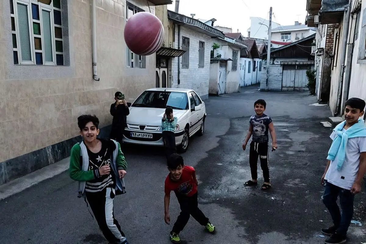 کوچه‌ها را پس بگیریم!

