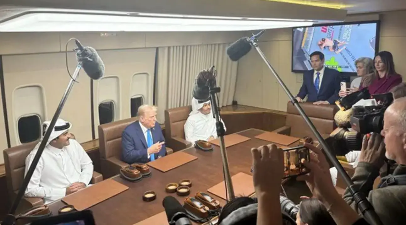 دیدار ترامپ و امیر قطر در هواپیمای ایرفورس وان