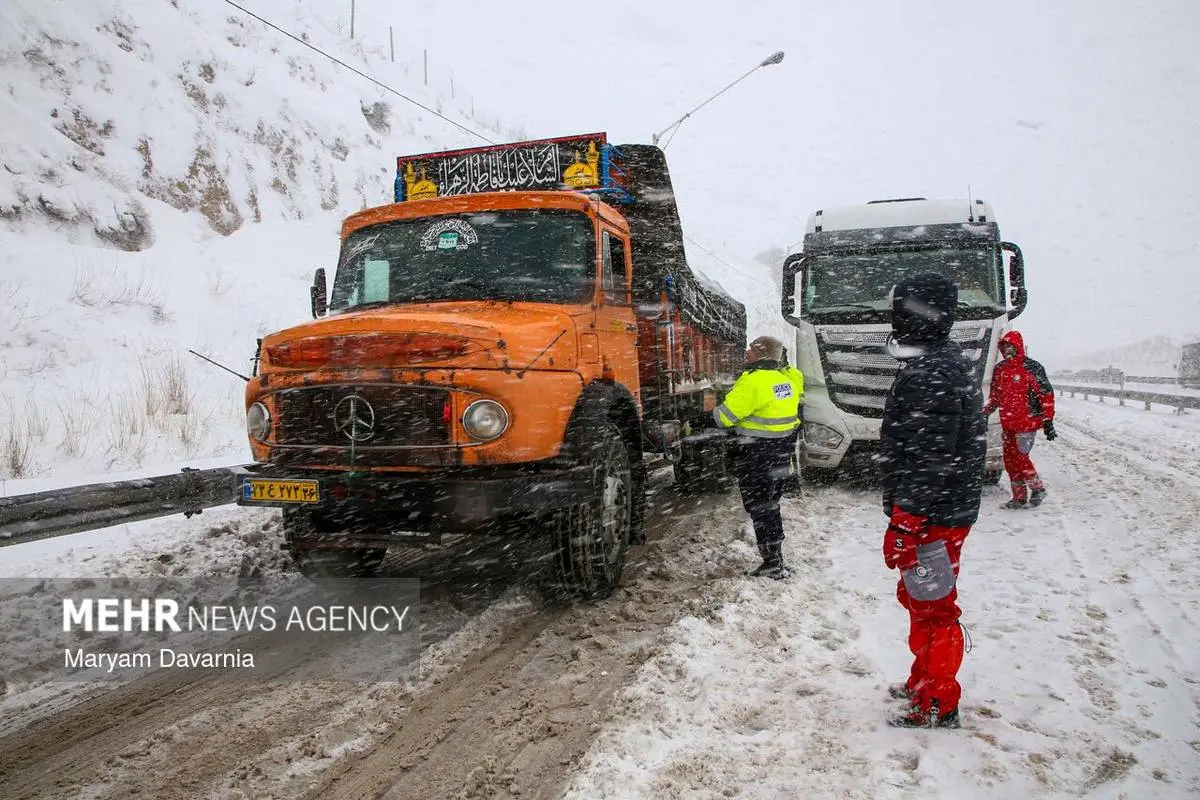 تصاویر؛ گیر کردن خودروها در گردنه برفی امین‌الله بجنورد 22