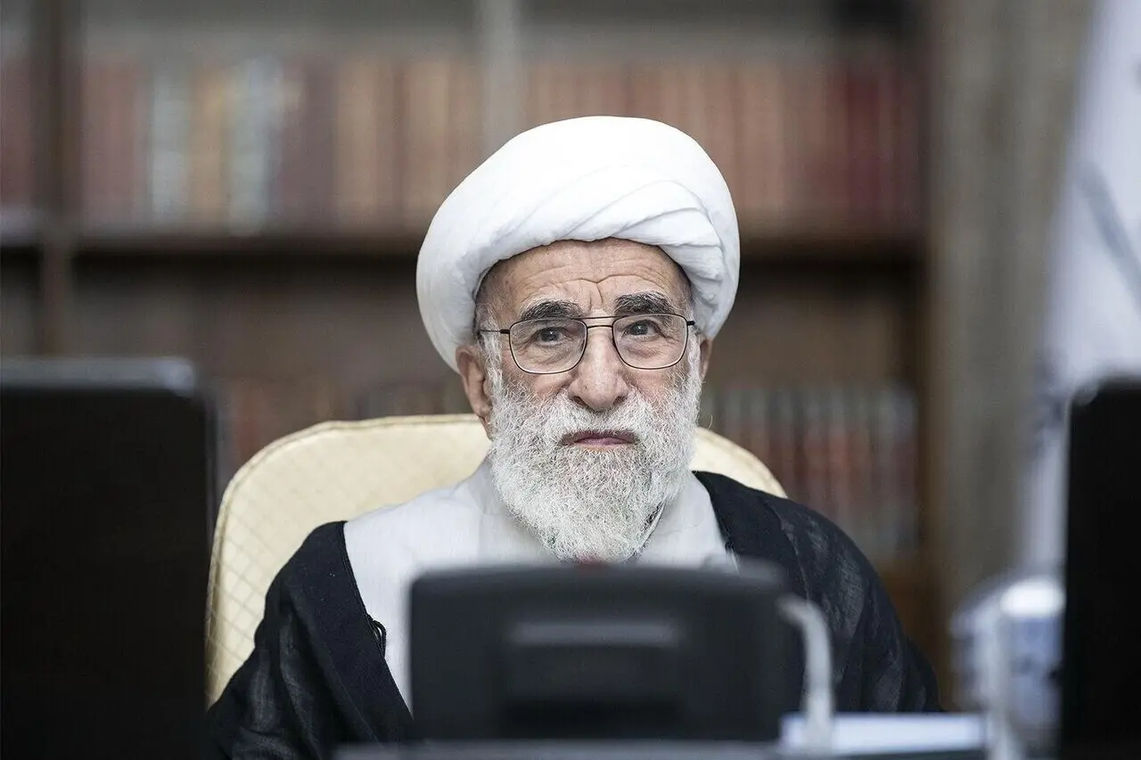 آیت‌الله جنتی وارد صدمین سال زندگی شد/ از راز طول عمر و ورزش مداوم تا واکنش به شوخی‌های رایج