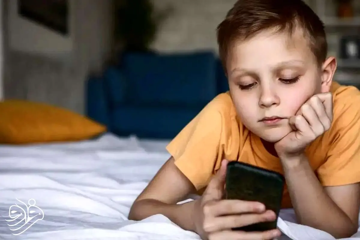 داشتن گوشی پیش از ۱۲ سالگی، بلای جان نوجوانان است