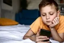 داشتن گوشی پیش از ۱۲ سالگی، بلای جان نوجوانان است