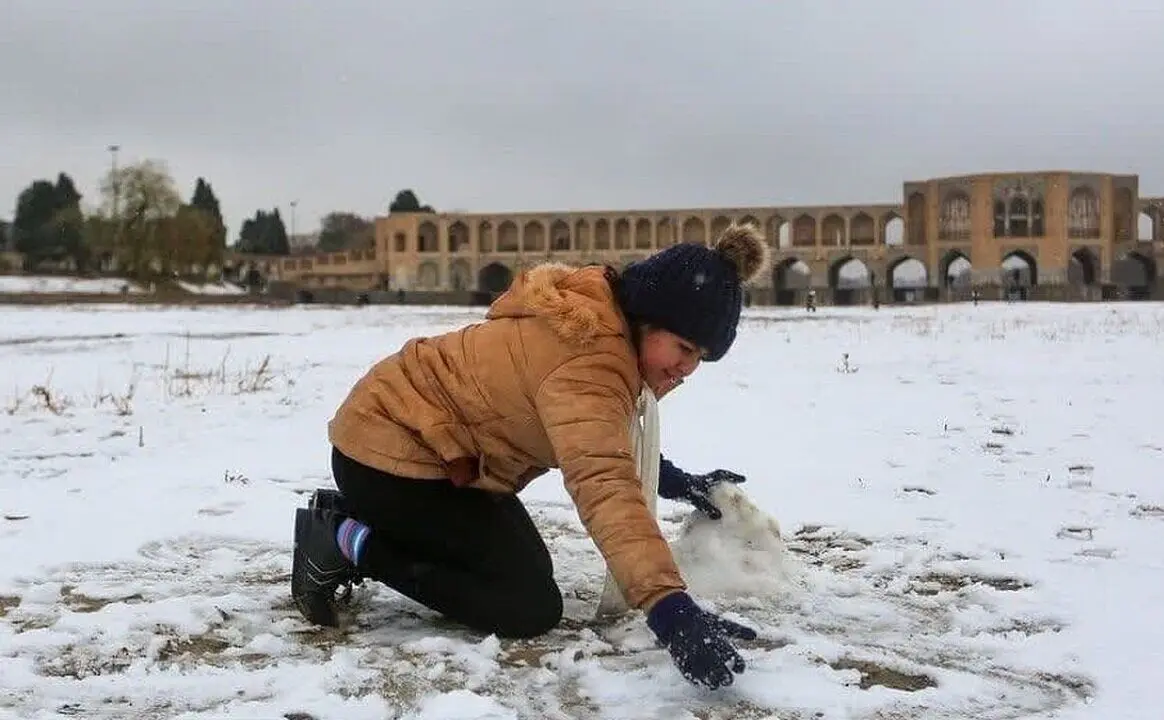 نمایی رویایی از حاشیه زاینده‌رود
