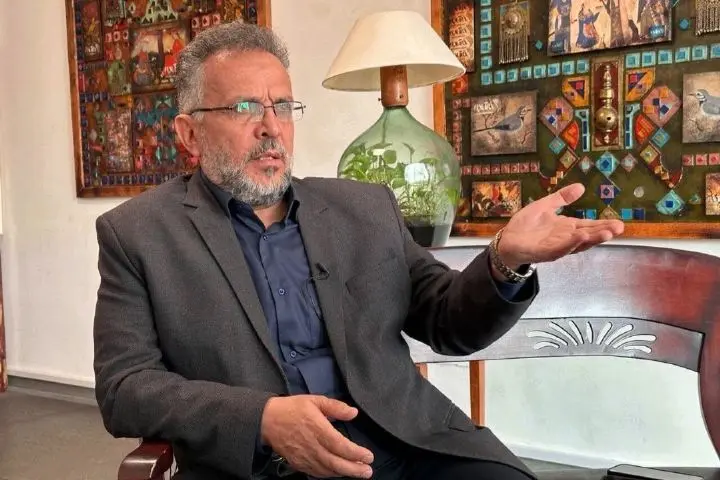 «خاتمی» یا «نبویان»؛ برای دشمن هیچ فرقی ندارد
