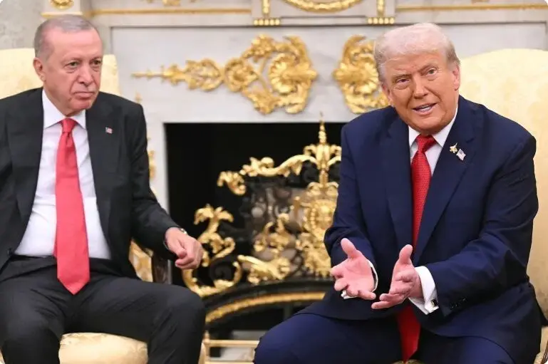 فشار ترامپ بر اردوغان: نفت و گاز را از من بخر نه از روسیه!