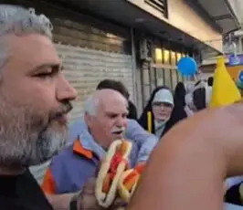 نذر فلافل یک پاکبان در مراسم عید غدیر
