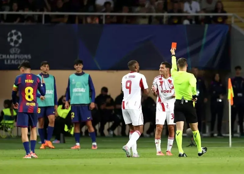 کارشناسی داوری صحنه جنجالی در بازی بارسلونا مقابل المپیاکوس