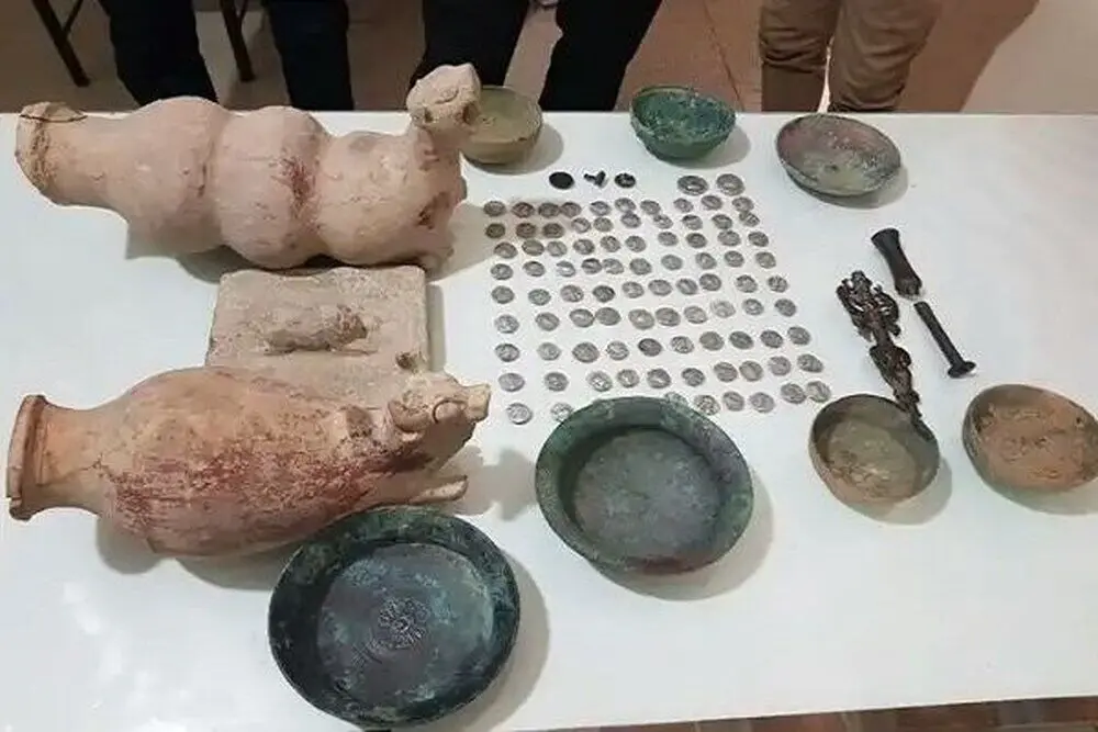 انتقال بیش از ۵۰ هزار شیء تاریخی به مخازن امن