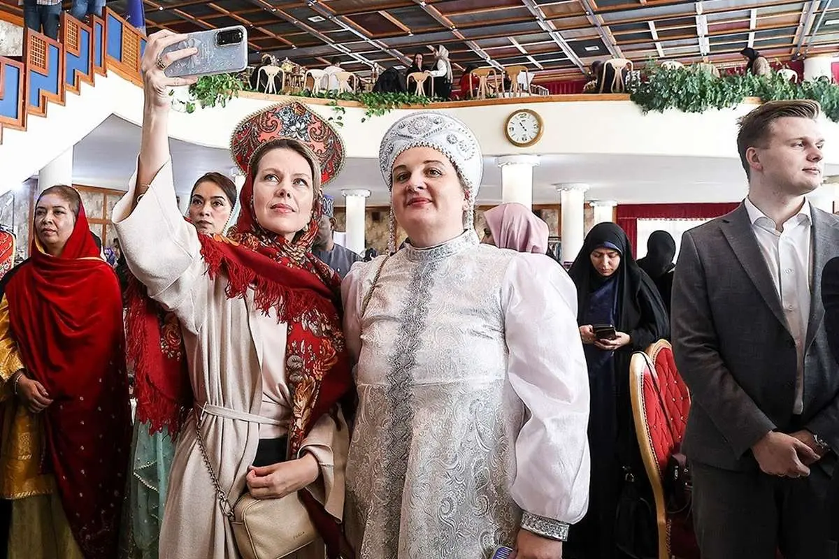 تصاویر؛ بازارچه دیپلماتیک وزارت امور خارجه