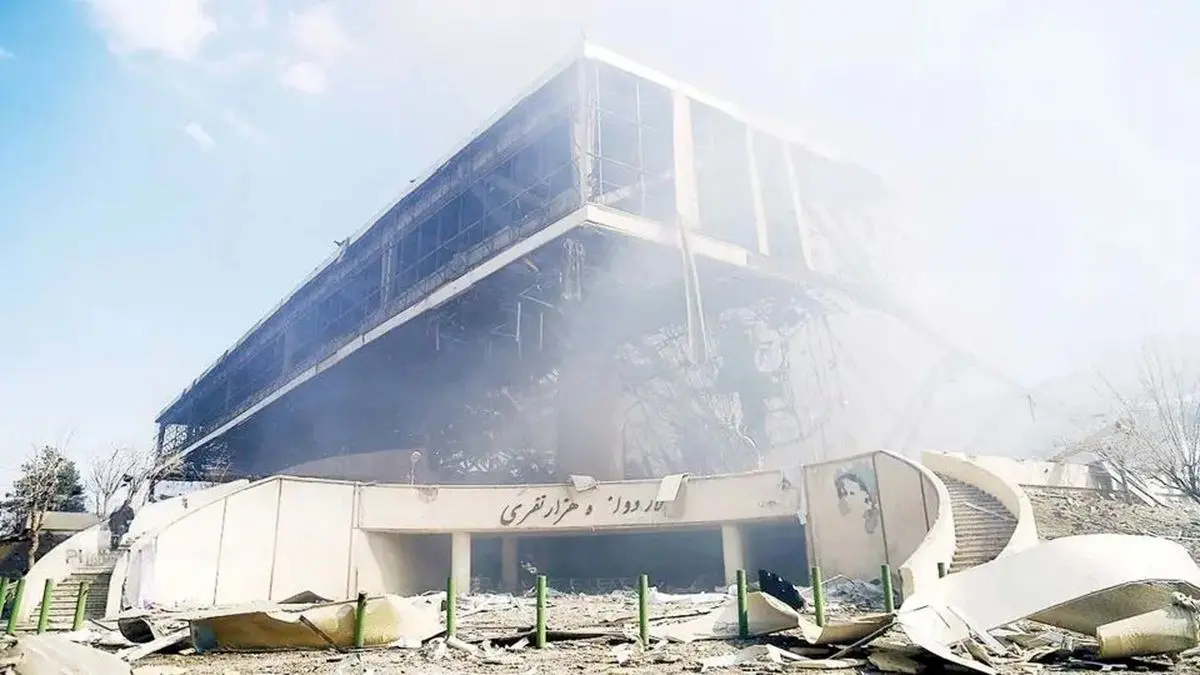 وضعیت سالن ۱۲هزار نفری آزادی پس از حملات