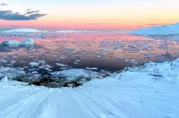 کشف جدید دانشمندان: حفره گرانشی قطب جنوب درحال بزرگ‌تر شدن است