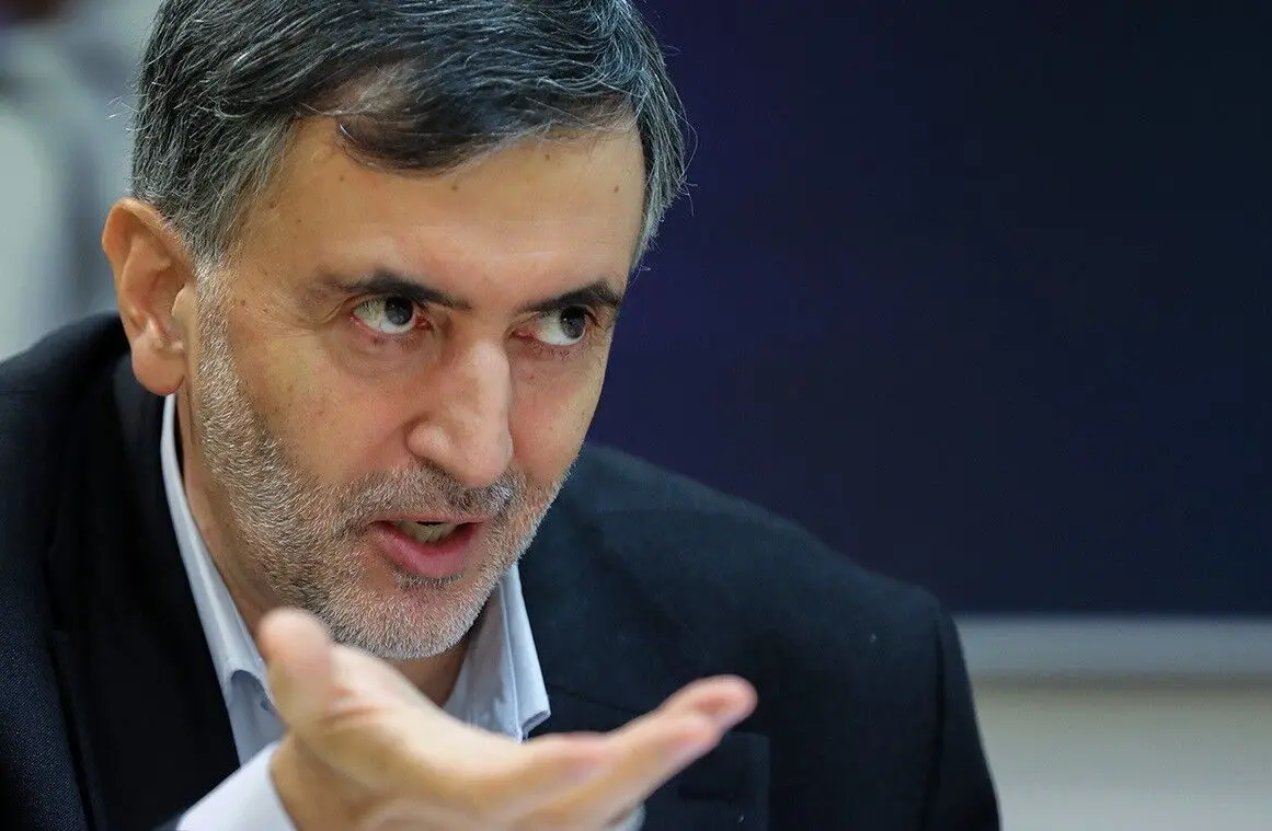 عبدالله گنجی: روی اصل مذاکره نباید حساسیت منفی داشت