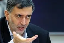 عبدالله گنجی: «سیمکارت سفید» قابل دفاع است اما توزیع وسیع‌تر بی‌دلیل انجام شده است