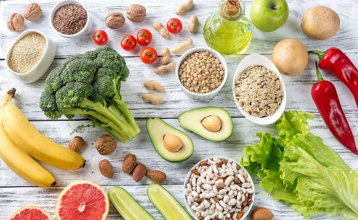 چه مواد غذایی به سم‌زدایی کبد کمک می‌کنند؟