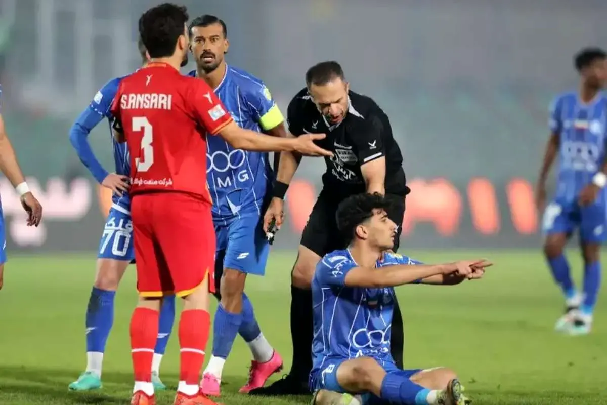 کارشناسی داوری صحنه‌های استقلال مقابل فولاد؛ پنالتی اخراج درست بود؟!