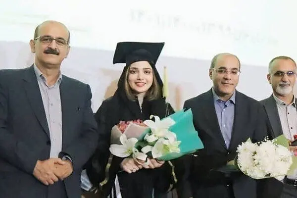 حاشیه‌ دنباله‌دار محافظان شخصی‌ بهنوش طباطبایی/ دانشگاه در عصر «دیده‌شدن» 
