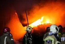 آتش‌سوزی کارخانه تولید کائوچو در شیراز